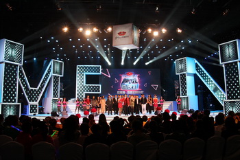 ���˰���ӳ��