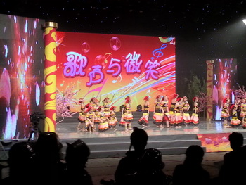 �����뻶Ц�����������ͯ�ݳ�