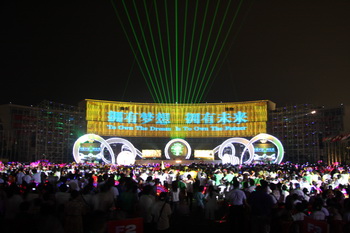 ��ʨ�������